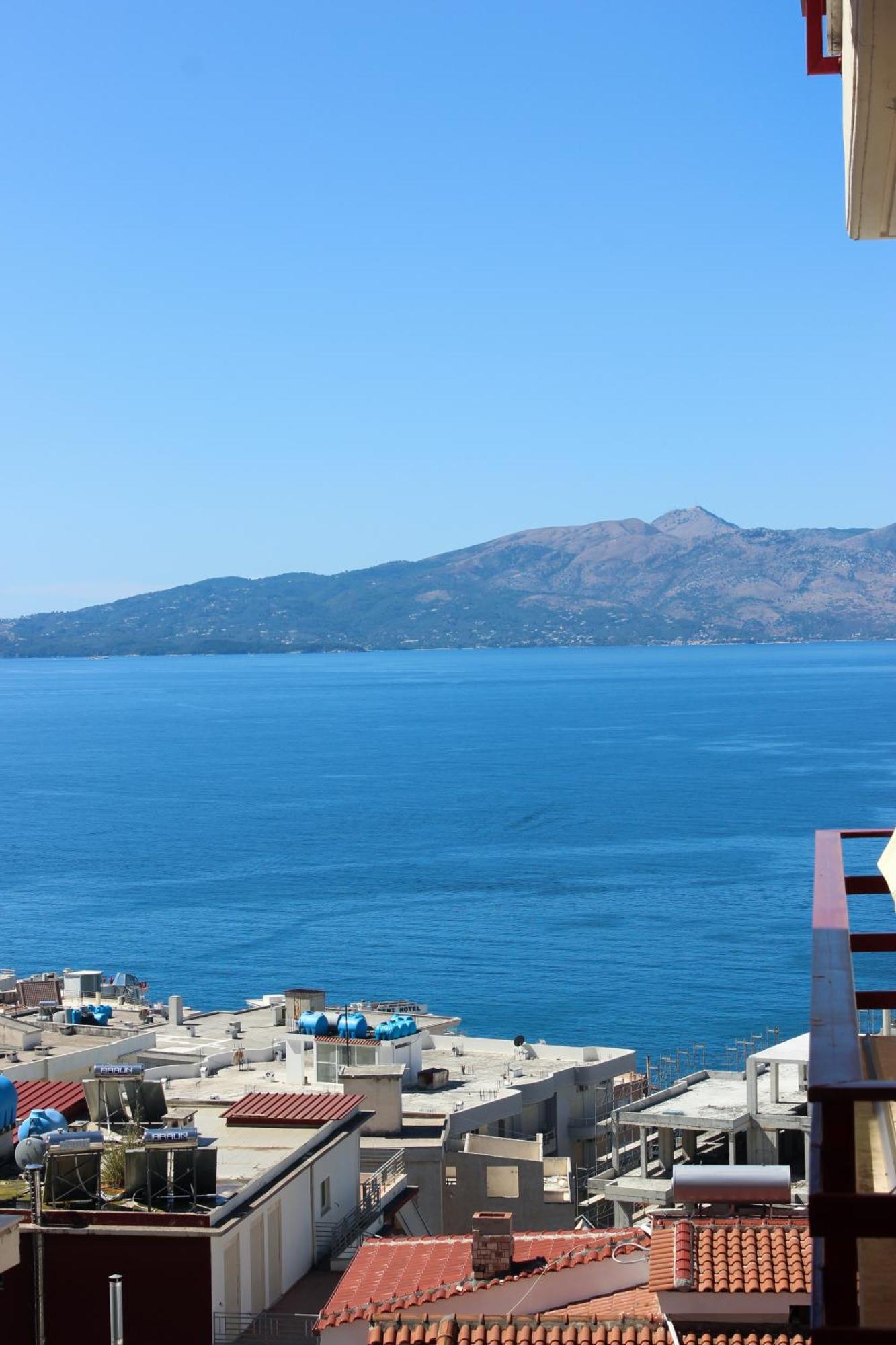 Megrooms Sarandë Eksteriør bilde